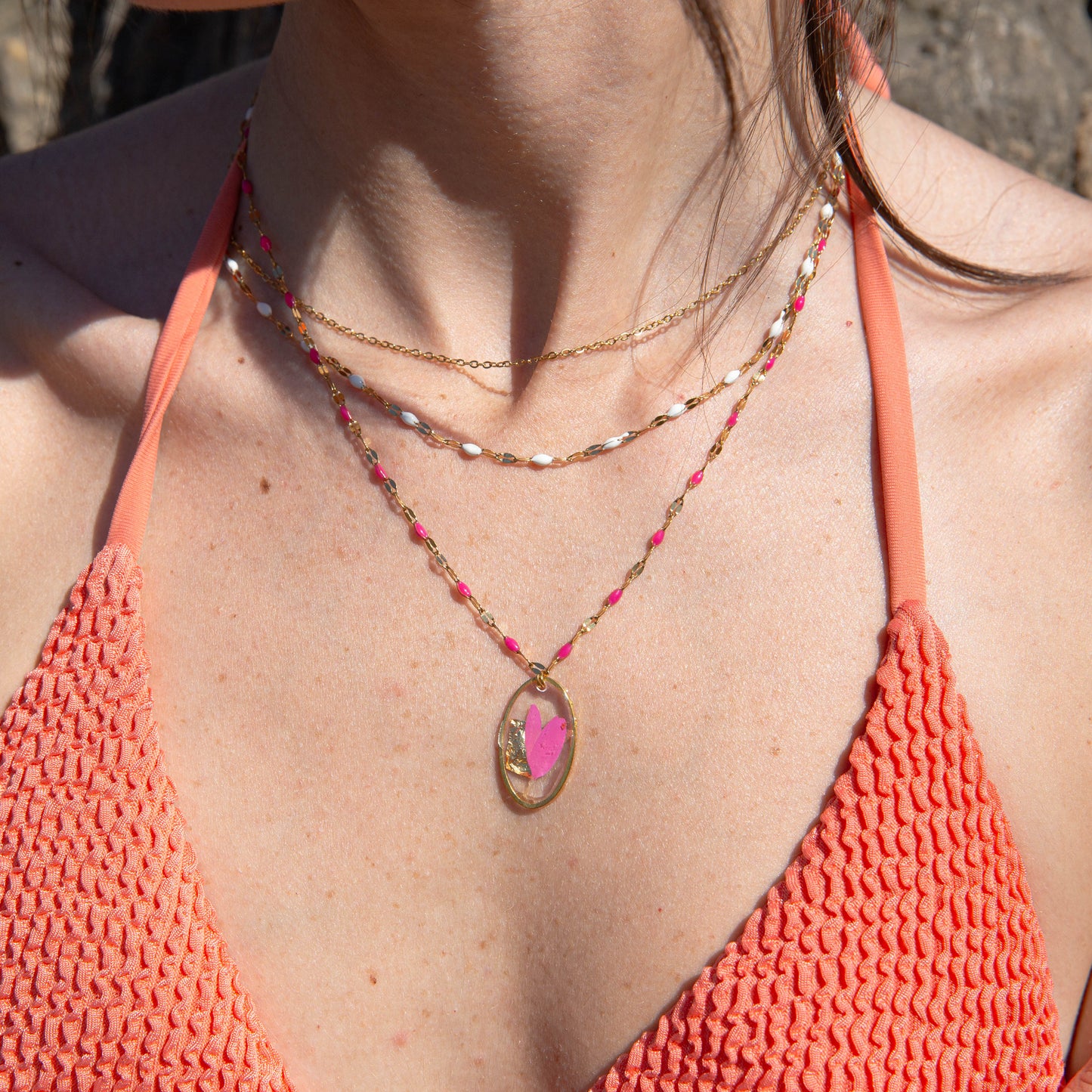 Collier en résine botanique